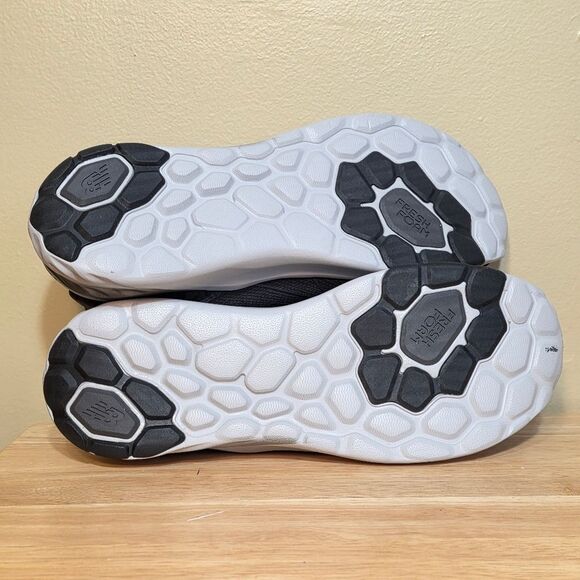 New Balance Fresh Foam Roav V2 Black Grey Running Shoes MROAVCK2 Men's Size 13 - Picture 6 of 7